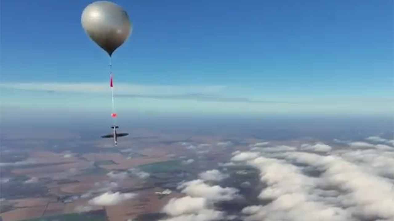 Ucrânia testa drone Hornet lançado de balão aerostático. X @front_ukrainian