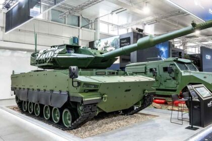 Novo tanque CFL-120 Karpat